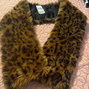 Leopard Print Faux Fur Scarf